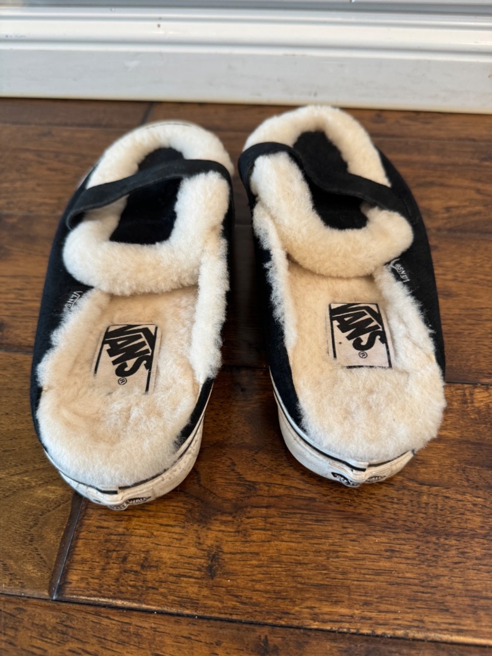 Vans Black Suede Slip-On Fur Lined Mules Size 8.5 Men - Picture 3 of 6